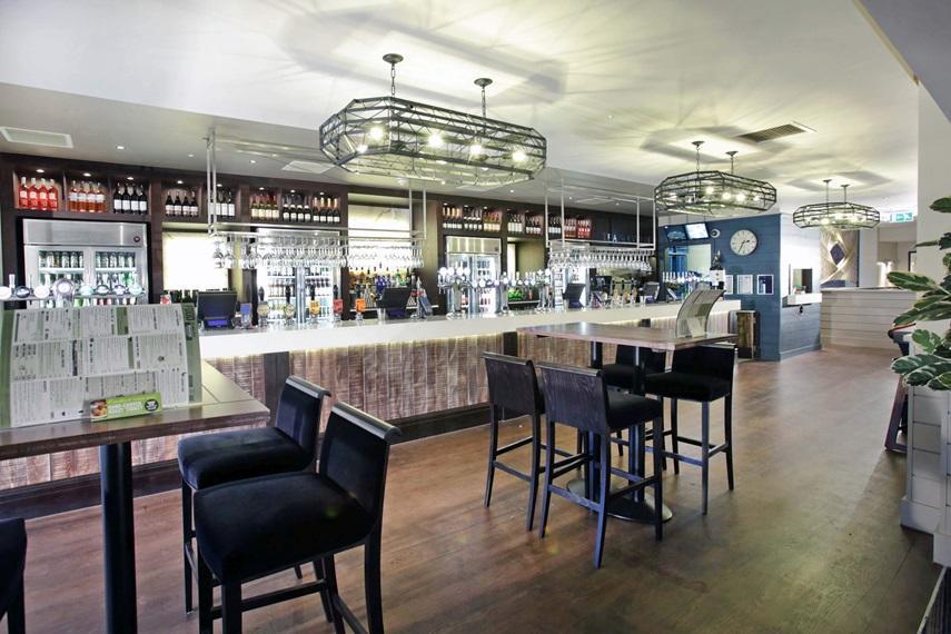 The Angel Hotel Wetherspoon Whitby Esterno foto