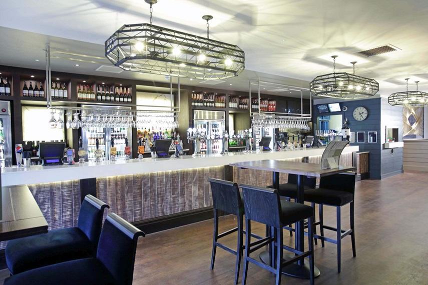 The Angel Hotel Wetherspoon Whitby Esterno foto