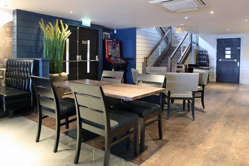 The Angel Hotel Wetherspoon Whitby Esterno foto
