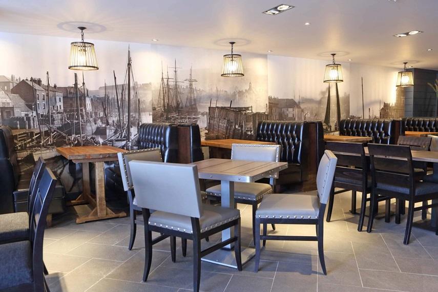 The Angel Hotel Wetherspoon Whitby Esterno foto