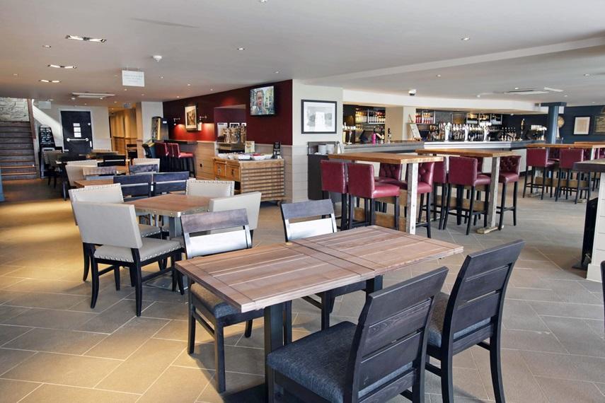The Angel Hotel Wetherspoon Whitby Esterno foto