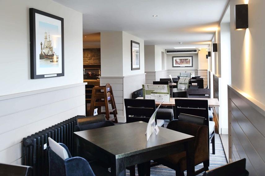 The Angel Hotel Wetherspoon Whitby Esterno foto